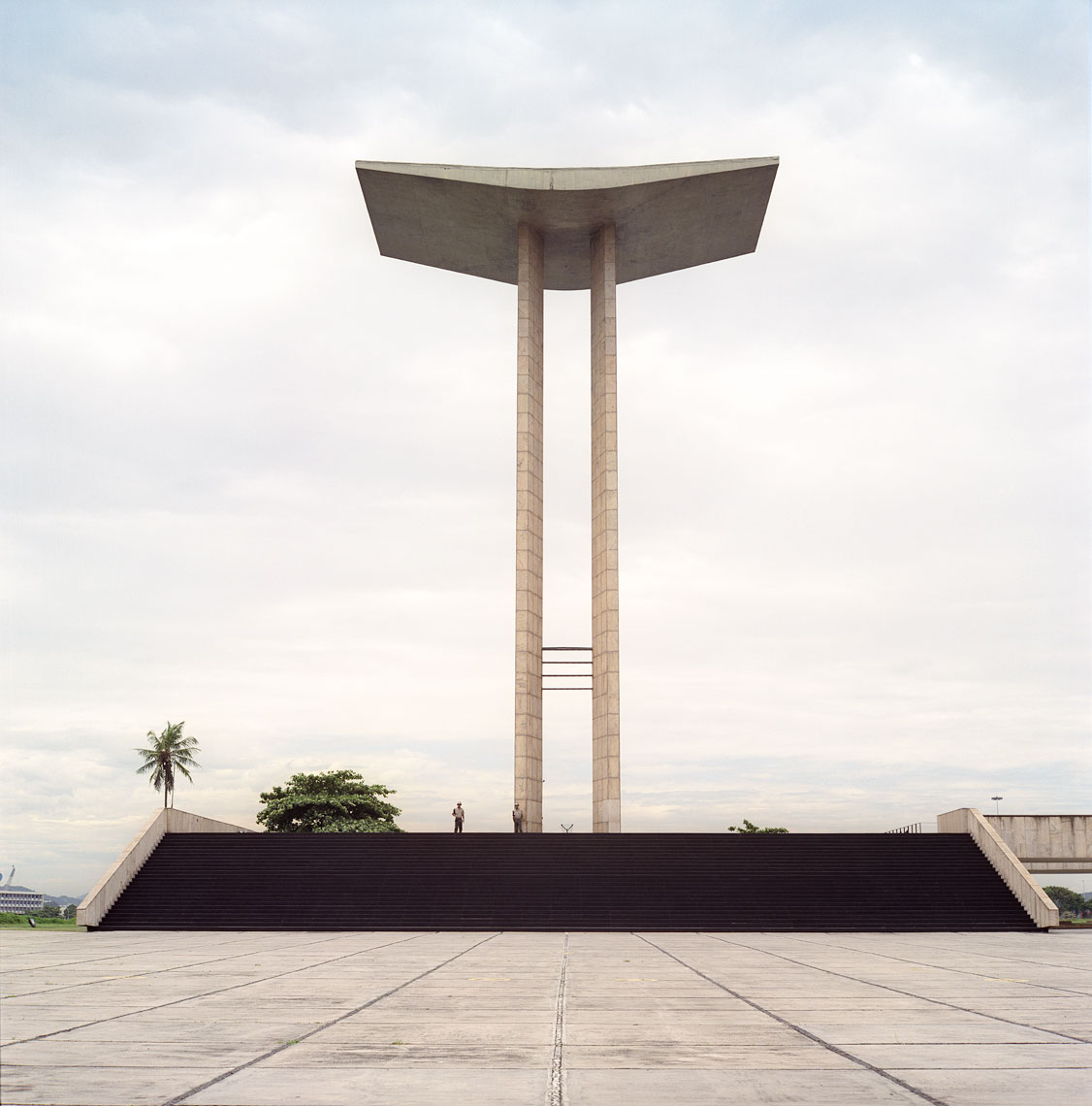 034-monument